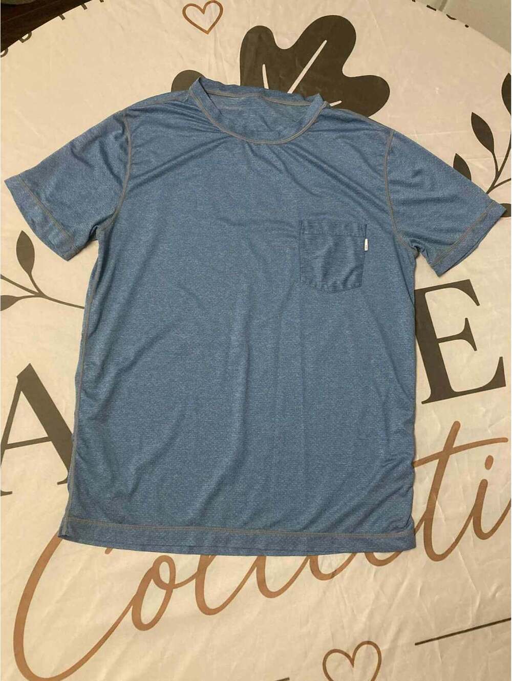 Vuori Men's Blue Heather Pocket T-Shirt